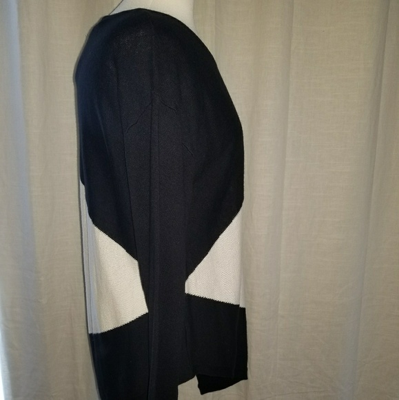 Lane Bryant Asymmetric Hem Sweater - Picture 2 of 5